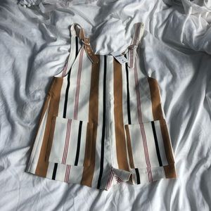 FOREVER 21 ROMPER NWT SIZE MEDIUM